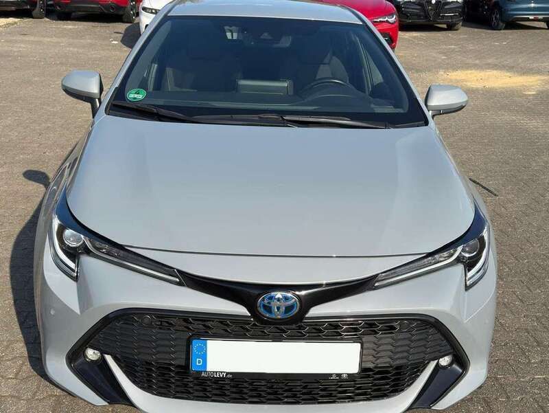 Grau Gebraucht 2023 Toyota Corolla Hybrid Team Limousine | 17.000 € (Fairer Preis) - Bild 1/4