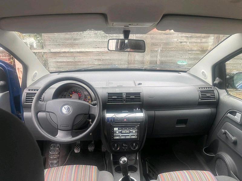 Gebraucht VW Fox 55 PS (40 kW) 2007 Blau Kleinwagen