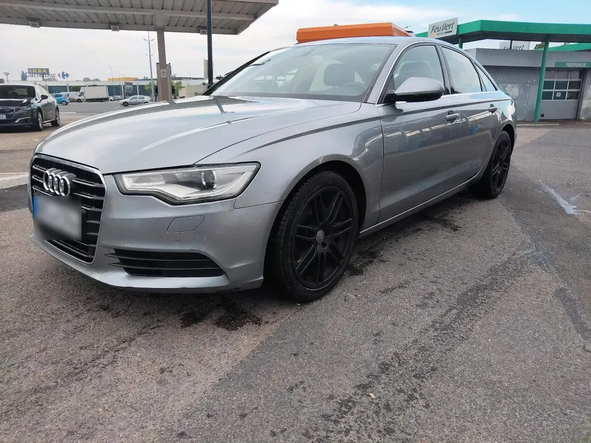 Gebraucht Audi A6 179 PS (131 kW) 2012 Grau Limousine