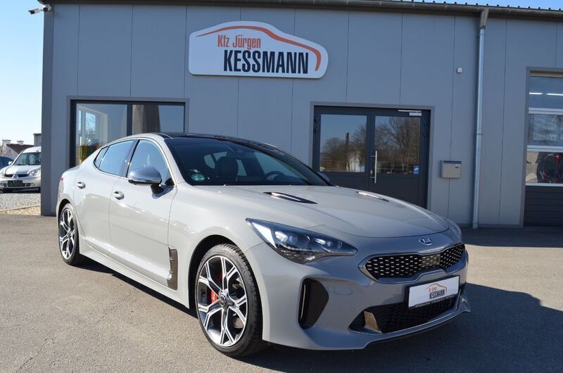 Silber Gebraucht 2019 Kia Stinger Limousine | 25.990 € (Fairer Preis) - Bild 1/4