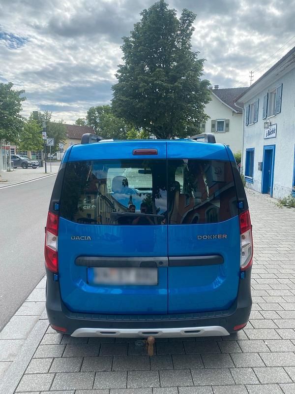 Gebraucht Dacia Dokker 115 PS (84 kW) 2015 Blau Van / Kleinbus