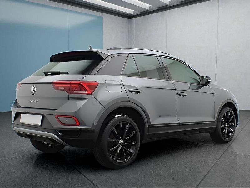 Gebraucht VW T-Roc 150 PS (110 kW) 2024 Grau SUV