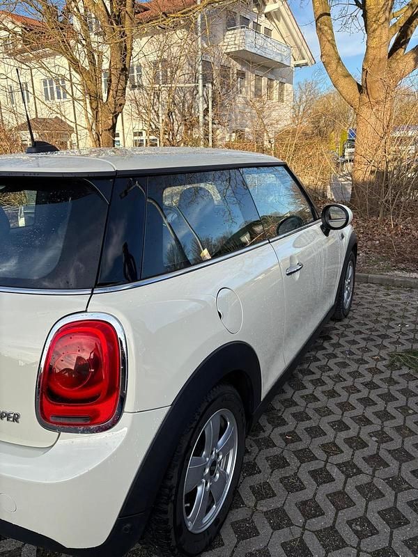 Gebraucht Mini Cooper Coupé 136 PS (100 kW) 2017 Weiß Coupé
