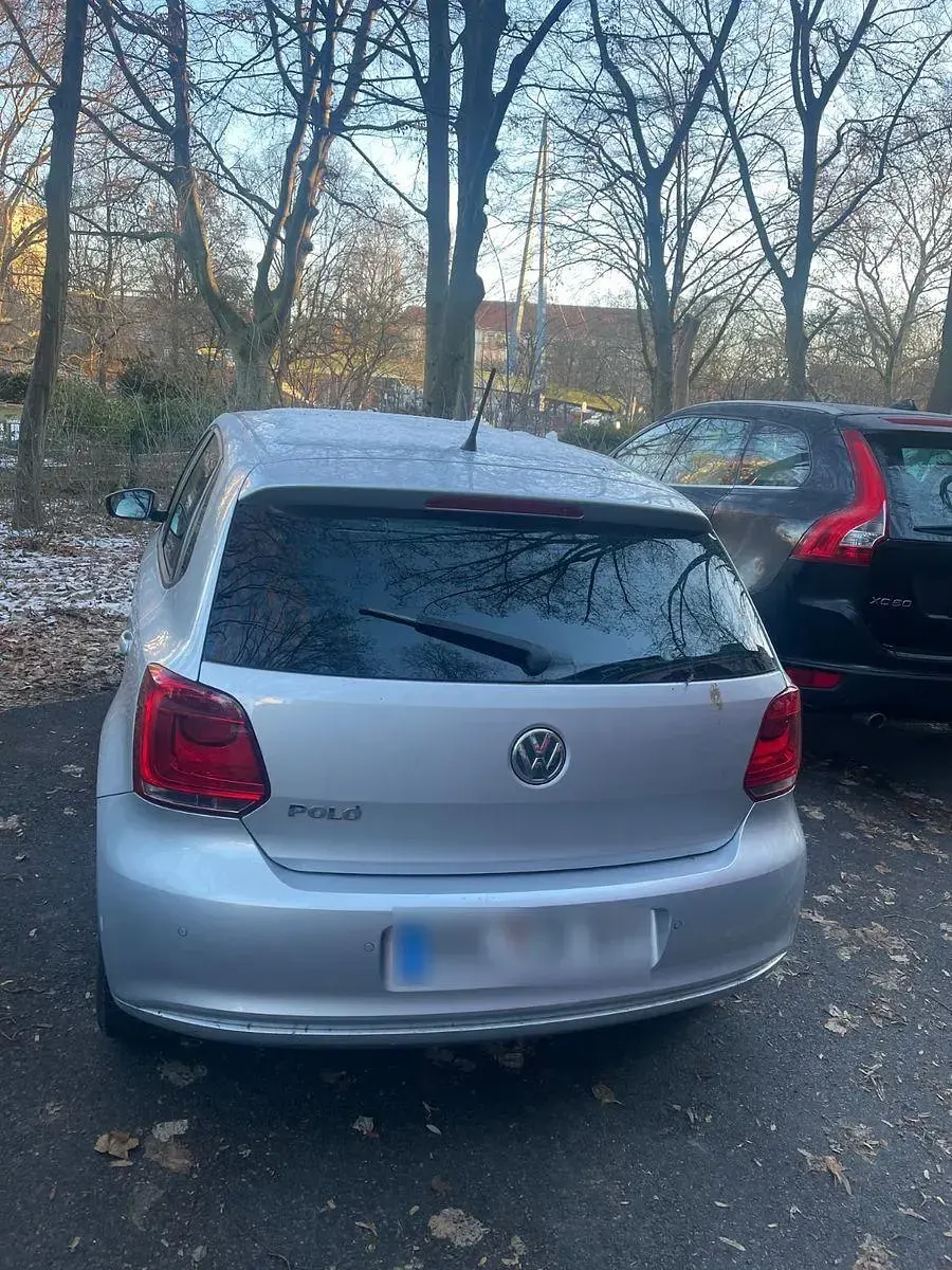 Gebraucht VW Polo Style 60 PS (44 kW) 2011 Silber Kleinwagen
