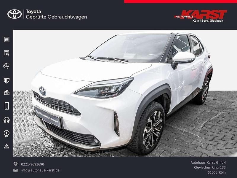 Weiß Gebraucht 2023 Toyota Yaris Cross Team SUV | 23.490 € (Guter Preis) - Bild 1/2