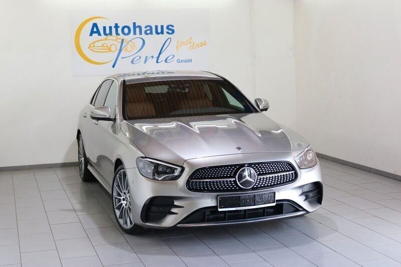 Silber Gebraucht 2021 Mercedes E400 AMG Limousine | 43.990 € (Fairer Preis) - Bild 1/4