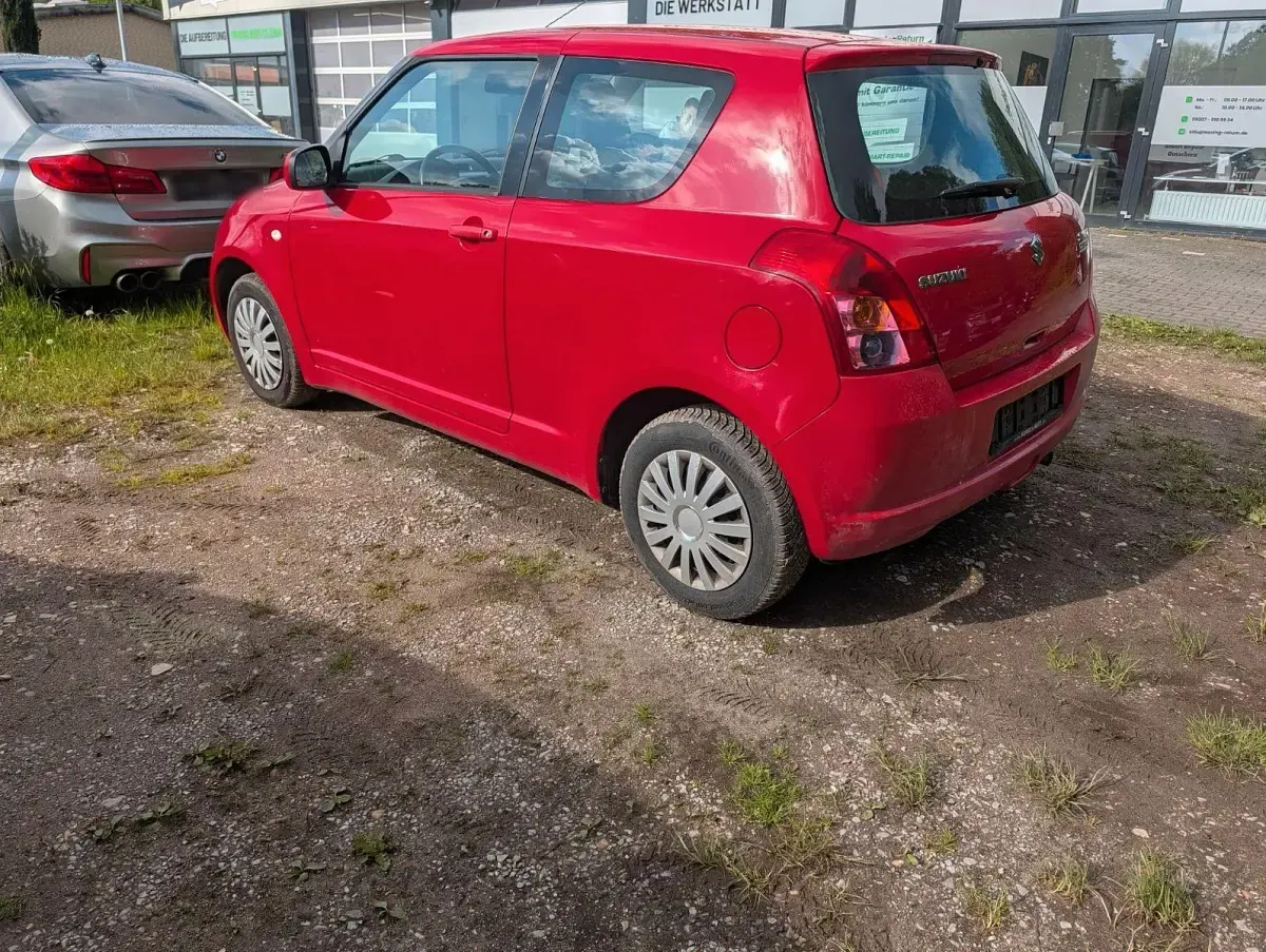 Gebraucht Suzuki Swift 92 PS (67 kW) 2009 Rot Kleinwagen