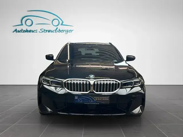 Gebraucht BMW 318 M Sport 156 PS (114 kW) 2025 Schwarzkeine angabe Kombi