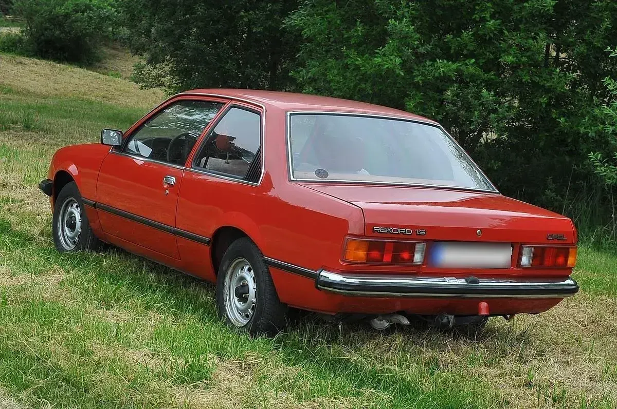 Gebraucht Opel Rekord 75 PS (55 kW) 1978 Rot Coupé