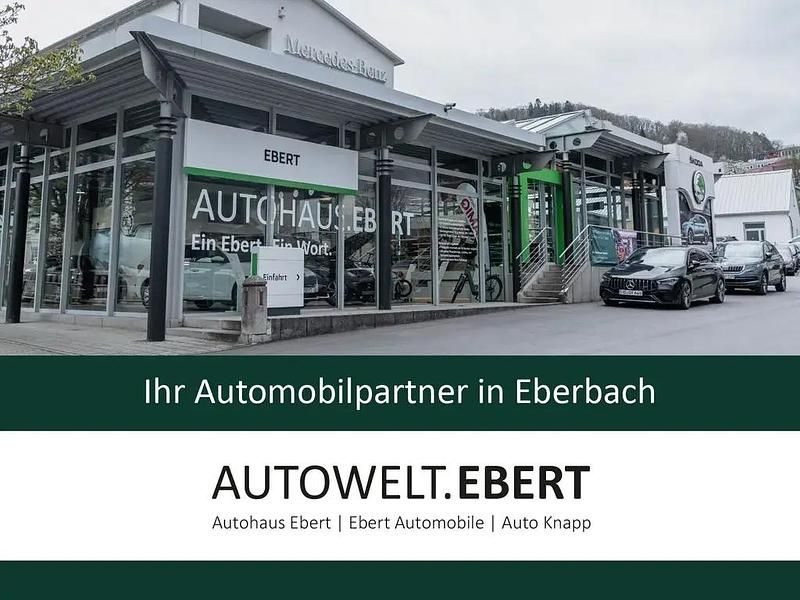 Gebraucht Skoda Superb LAURIN & KLEMENT 150 PS (110 kW) 2024 Schwarz Kombi