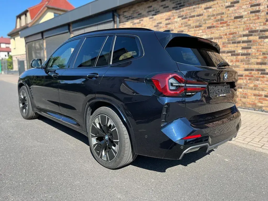 Gebraucht BMW iX3 Impressive 210 kW (286 PS) 2022 Schwarz SUV