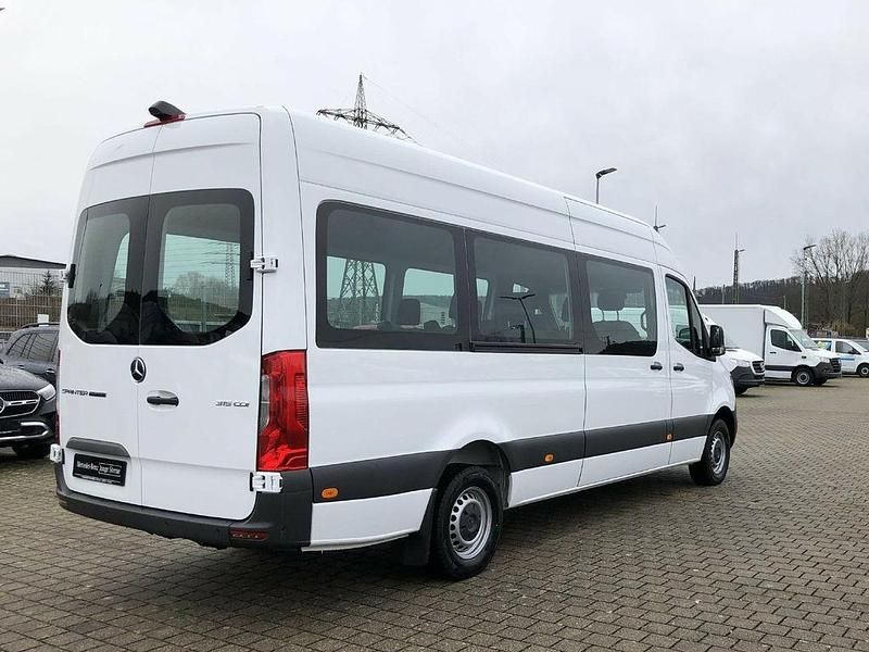 Gebraucht Mercedes Sprinter 150 PS (110 kW) 2023 Arktikweiß Van