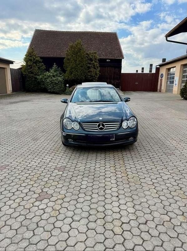 Gebraucht Mercedes CLK270 Elegance 170 PS (125 kW) 2004 Coupé