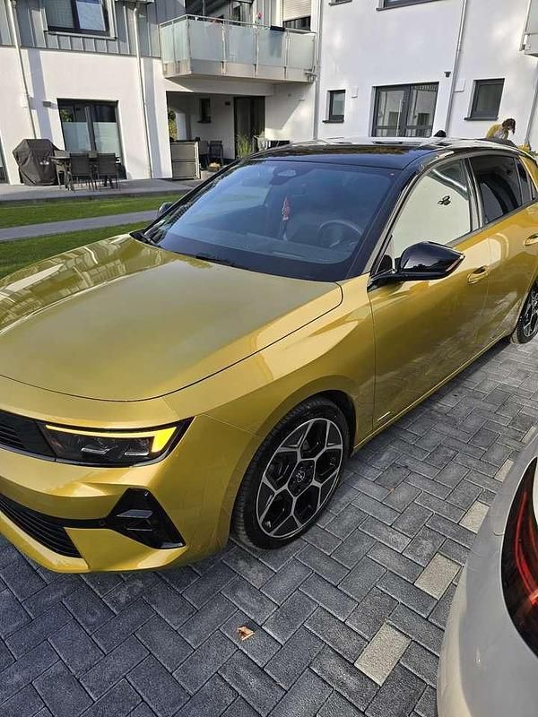 Gebraucht Opel Astra Ultimate 131 PS (96 kW) 2022 Gelb Limousine