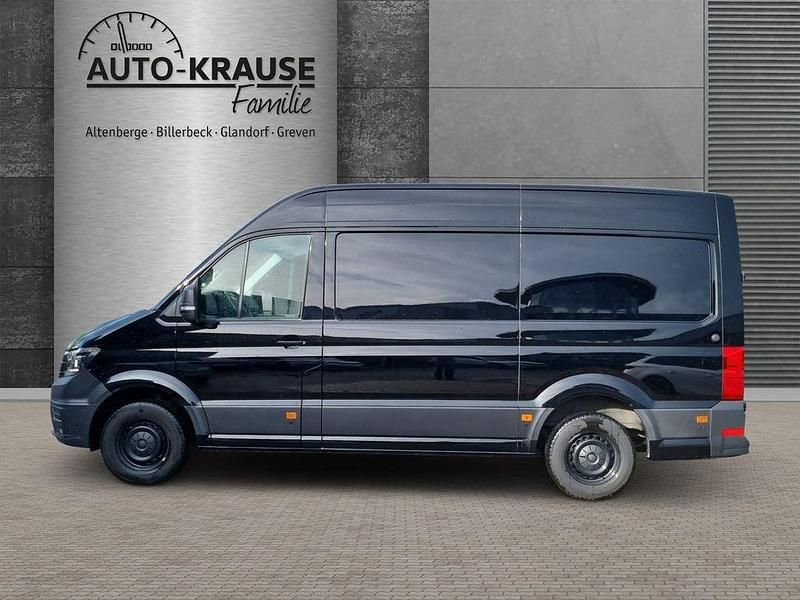 Second-hand VW Crafter 140 CP (102 kW) 2022 Negru Van