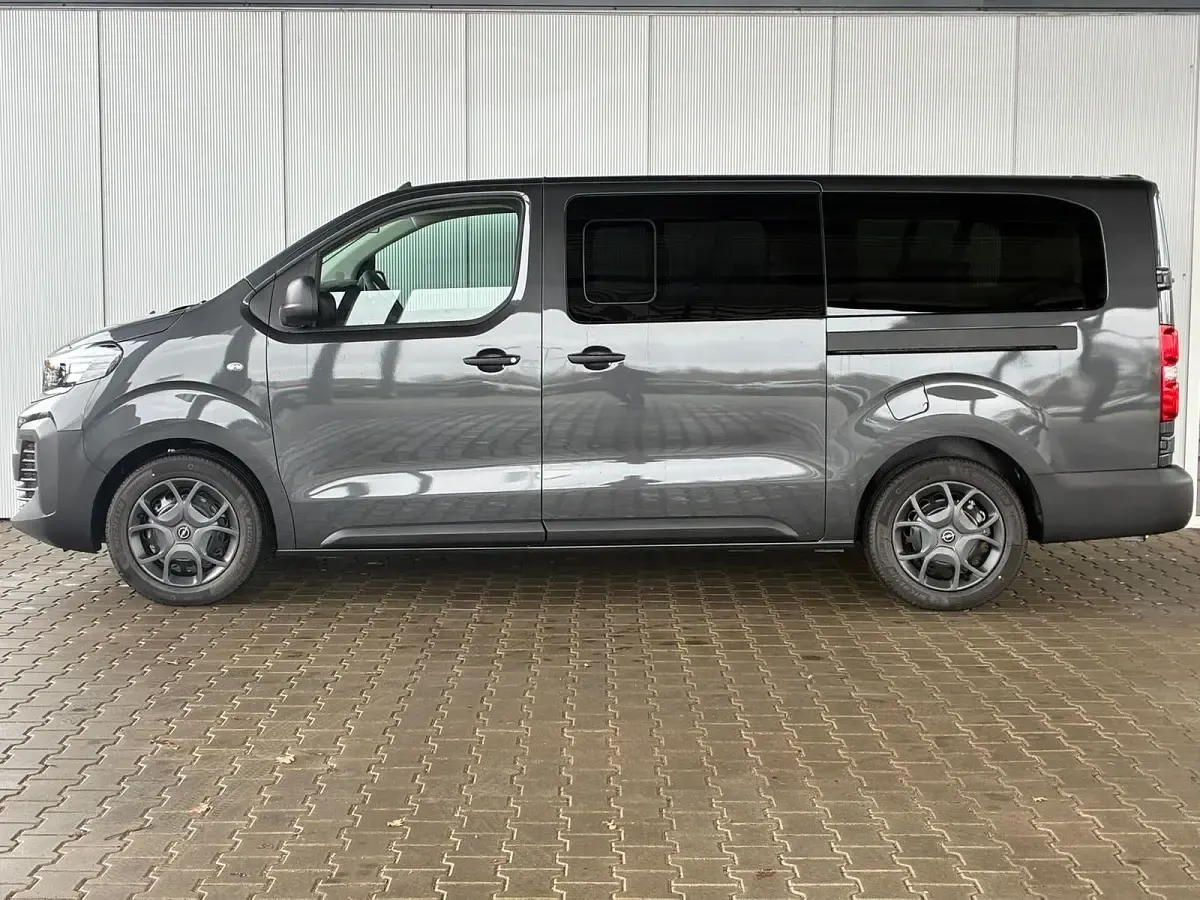 Neu Opel Vivaro 177 PS (130 kW) 2025 Merkur grau Van / Kleinbus