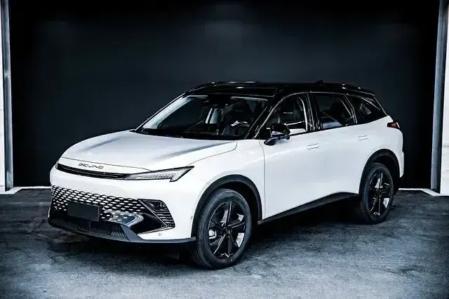 Używany Baic X55 177 KM (130 kW) 2023 Biały SUV
