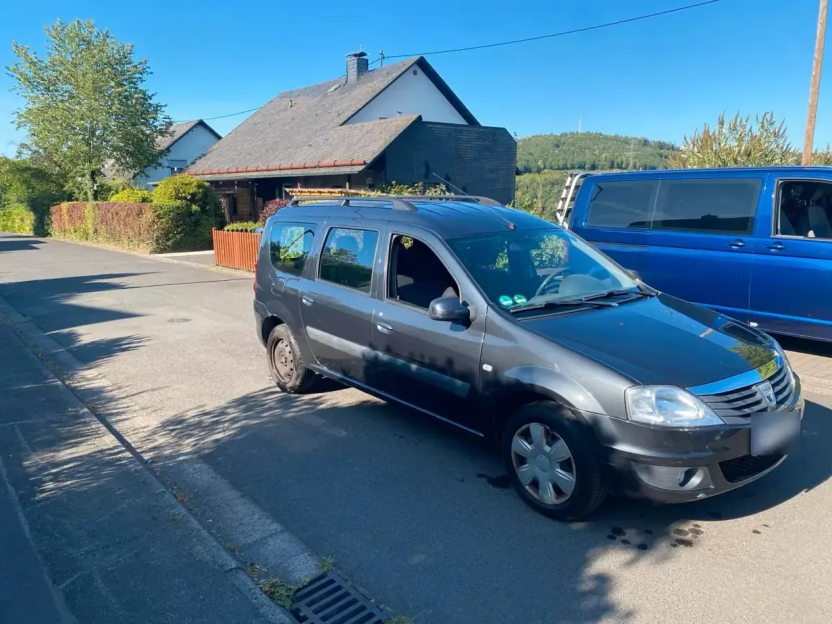Gebraucht Dacia Logan 105 PS (77 kW) 2010 Grau Kombi