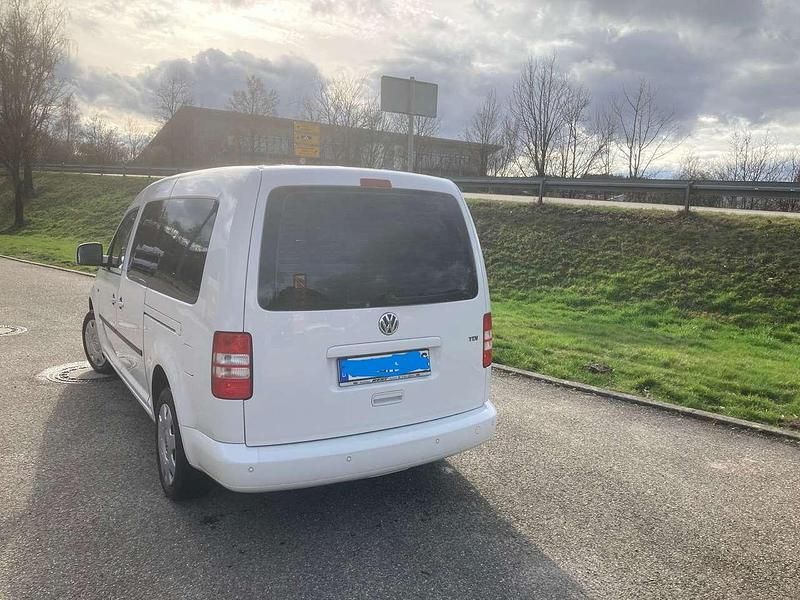 Gebraucht VW Caddy Edition 102 PS (75 kW) 2015 Weiß Van / Kleinbus