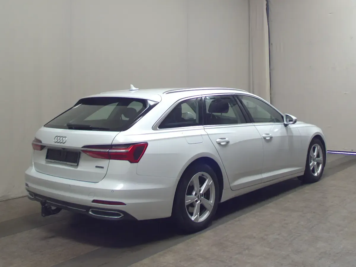 Gebraucht Audi A6 Sport 231 PS (169 kW) 2020 Weiss Kombi