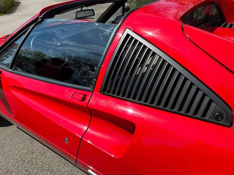 Gebraucht Ferrari 328 271 PS (199 kW) 1986 Rot Cabrio