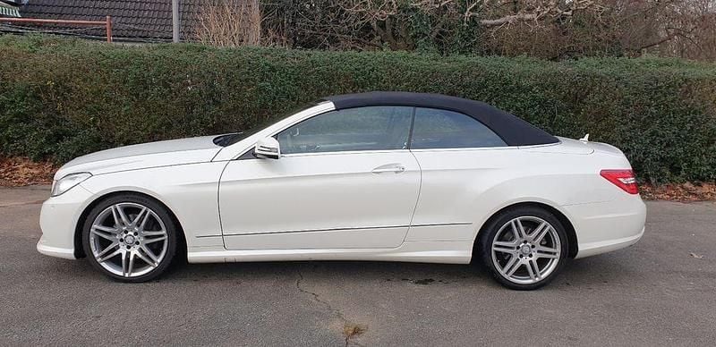 Gebraucht Mercedes E350 265 PS (194 kW) 2012 Weiß Cabrio