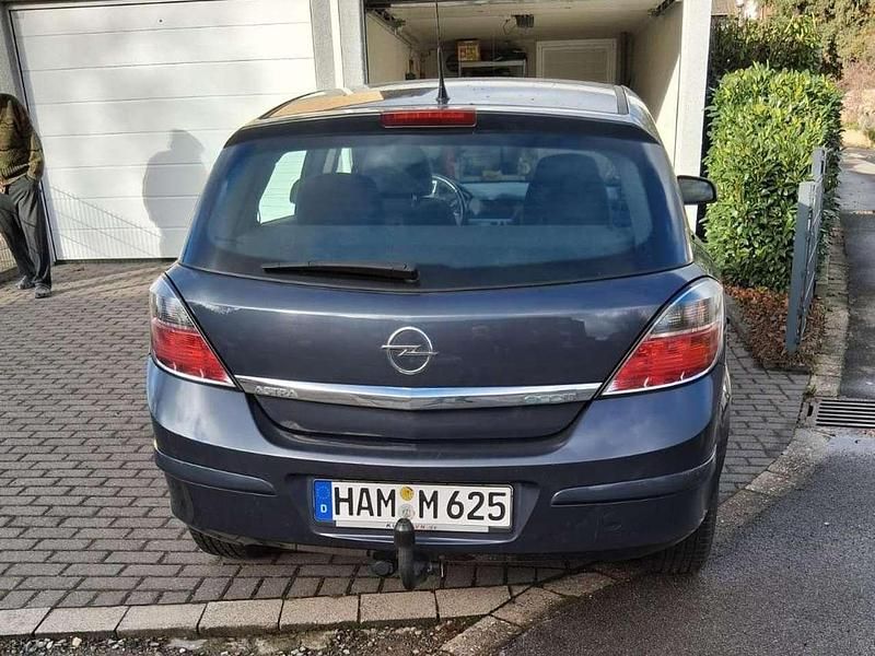 Gebraucht Opel Astra Selection 90 PS (66 kW) 2009 Blau Limousine
