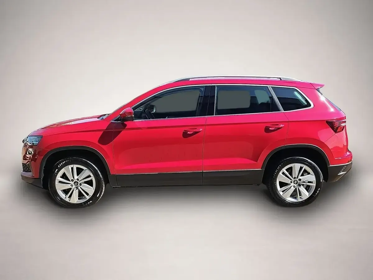 Gebraucht Skoda Karoq Selection 150 PS (110 kW) 2025 Rot SUV