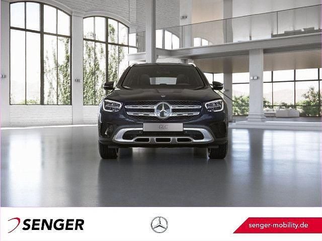 Gebraucht Mercedes GLC400d 330 PS (242 kW) 2021 Lack obsidianschwarz met SUV