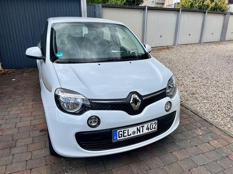 Weiß Gebraucht 2015 Renault Twingo Life Kleinwagen | 5.300 € (Fairer Preis) - Bild 1/4