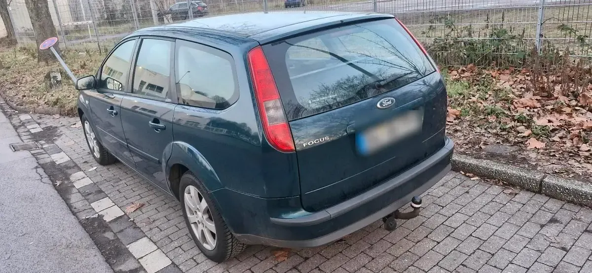 Gebraucht Ford Focus 101 PS (74 kW) 2007 Grün Kombi