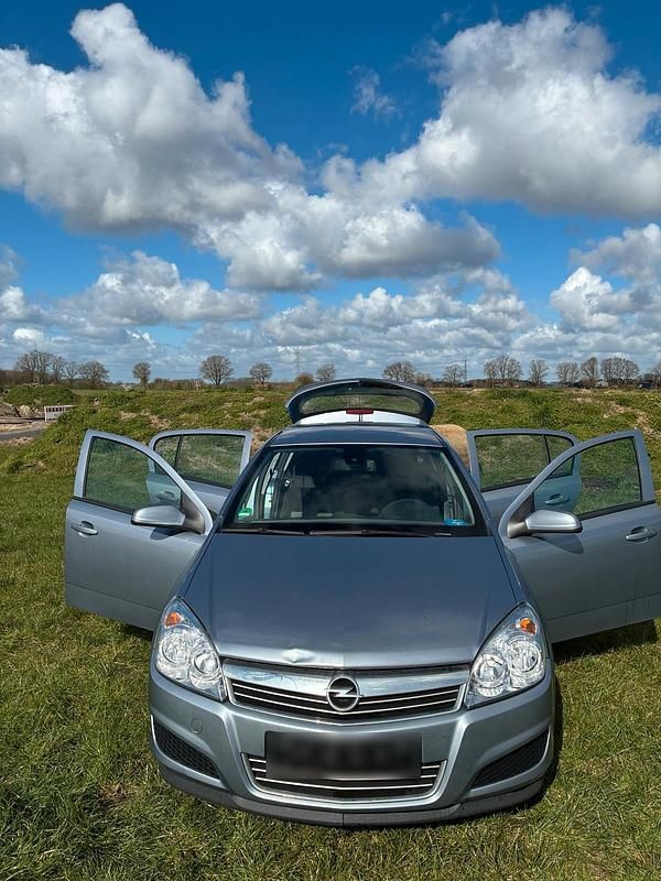 Gebraucht Opel Astra 90 PS (66 kW) 2009 Grau Coupé