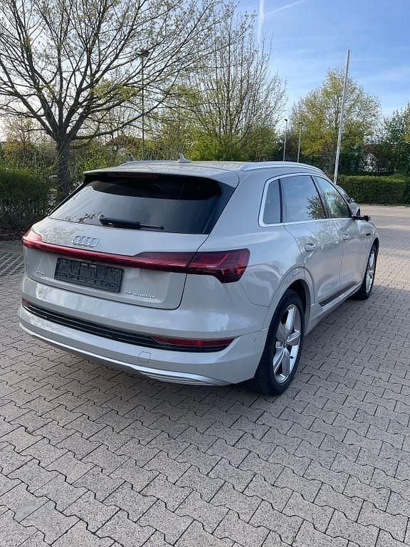 Gebraucht Audi e-tron Advanced 300 kW (408 PS) 2019 Beige SUV