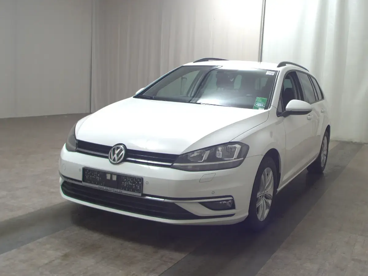 Gebraucht VW Golf VII Comfortline 116 PS (85 kW) 2020 Weiss Kombi