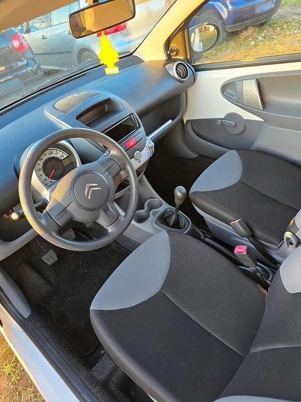 Gebraucht Citroën C1 65 PS (47 kW) 2009 Weiß Kleinwagen