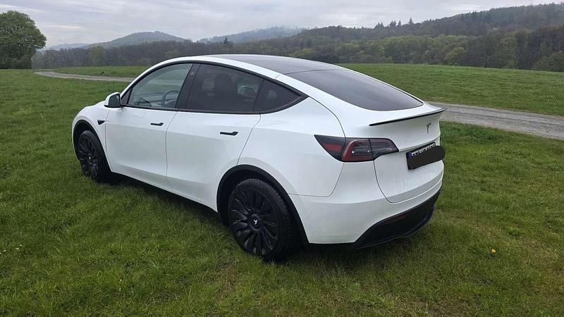 Gebraucht Tesla Model Y Standard Range 219 kW (299 PS) 2023 Weiß SUV