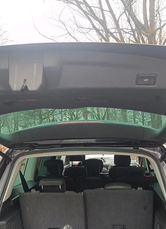 Gebraucht VW Sharan 140 PS (102 kW) 2012 Schwarz Van / Kleinbus