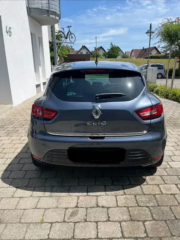 Gebraucht Renault Clio LIMITED 90 PS (66 kW) 2019 Grau Limousine
