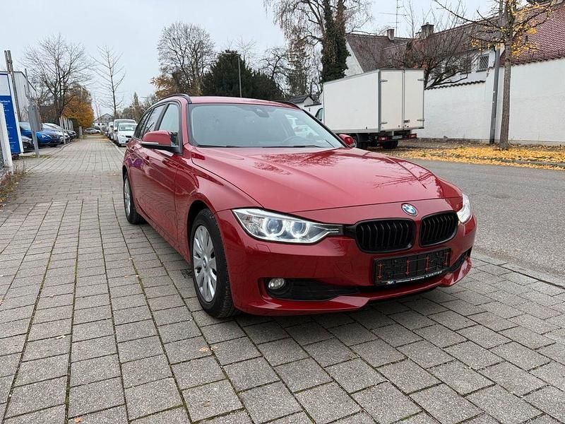 Rot Gebraucht 2015 BMW 316 Comfort Edition Kombi | 8.750 € (Superpreis) - Bild 1/4