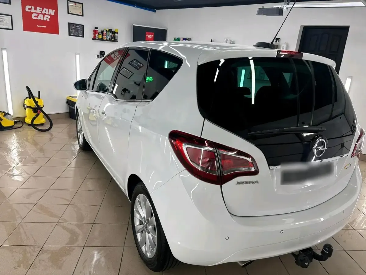 Gebraucht Opel Meriva 140 PS (102 kW) 2017 Weiß Van / Kleinbus