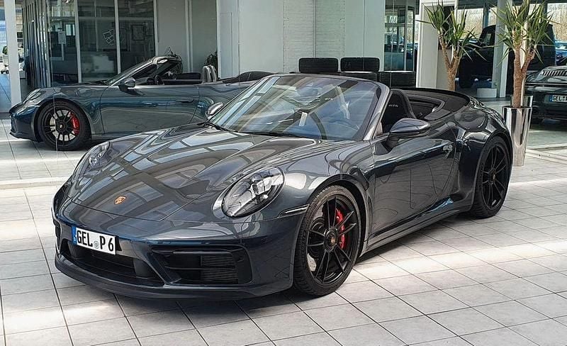 Grau Gebraucht 2023 Porsche 911 Carrera 4 Cabriolet Cabrio | 159.500 € (Guter Preis) - Bild 1/4