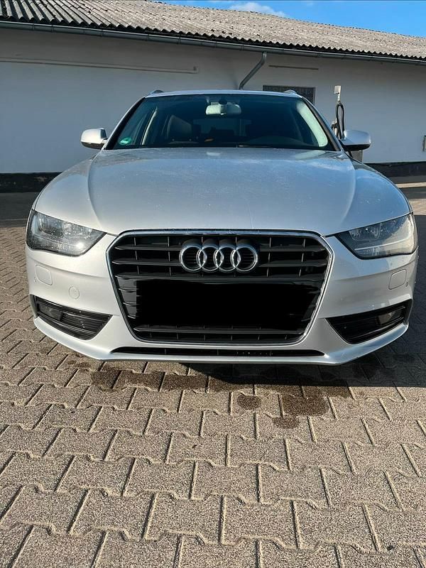 Gebraucht Audi A4 150 PS (110 kW) 2013 Silber Kombi
