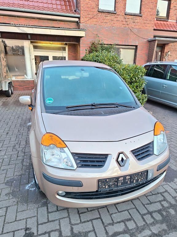 Gebraucht Renault Modus 98 PS (72 kW) 2005 Gold Van / Kleinbus