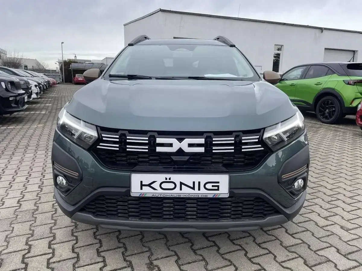 Gebraucht Dacia Jogger Extreme 110 PS (80 kW) 2024 Zedergrün Van / Kleinbus