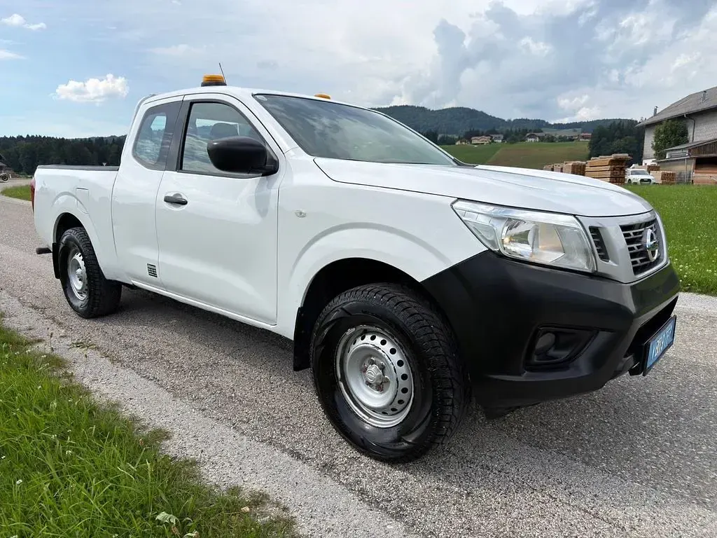 Gebraucht Nissan Navara Visia 163 PS (119 kW) 2017 Weiß Pickup