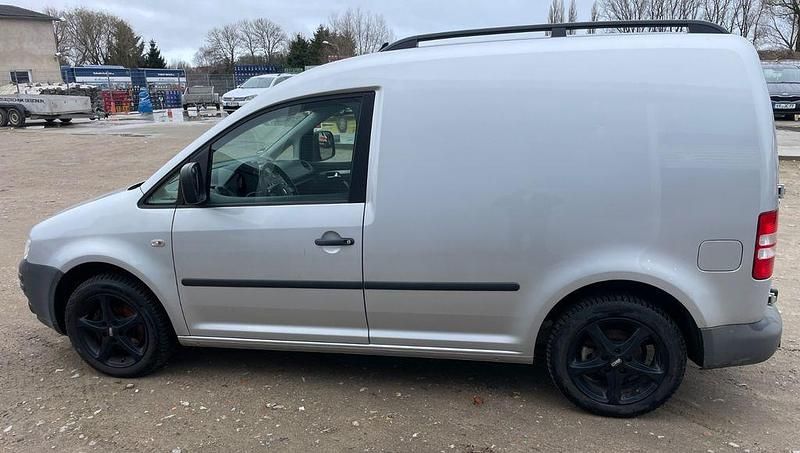 Gebraucht VW Caddy 105 PS (77 kW) 2009 Silber Van / Kleinbus