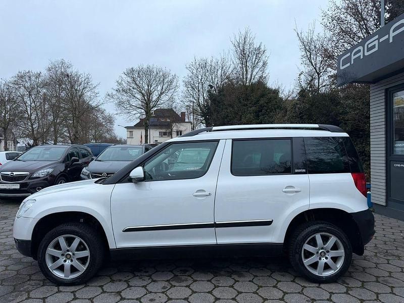 Gebraucht Skoda Yeti Adventure 105 PS (77 kW) 2013 Weiß SUV