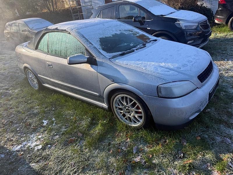 Silber Gebraucht 2001 Opel Astra Cabriolet Cabrio | 1.299 € (Guter Preis) - Bild 1/4