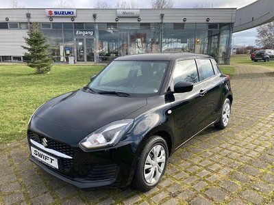 Schwarz Neu 2024 Suzuki Swift Club Limousine | 16.490 € - Bild 1/4