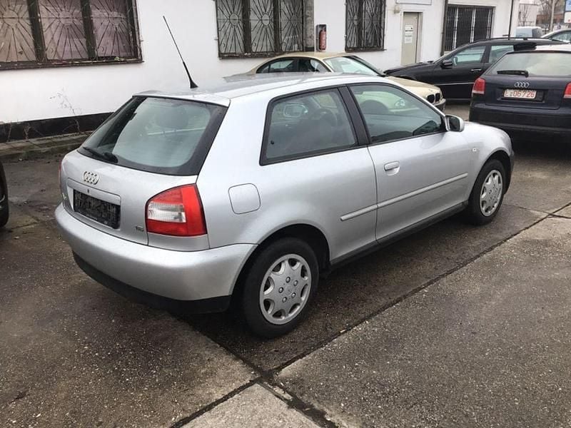 Gebraucht Audi A3 Ambiente 102 PS (75 kW) 2002 Silber Kleinwagen